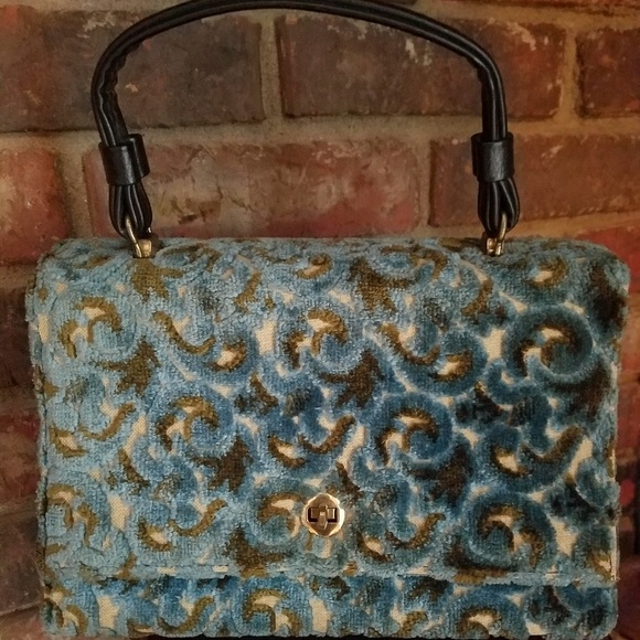 Vintage Handbags - Vintage Tapestry Handbag
